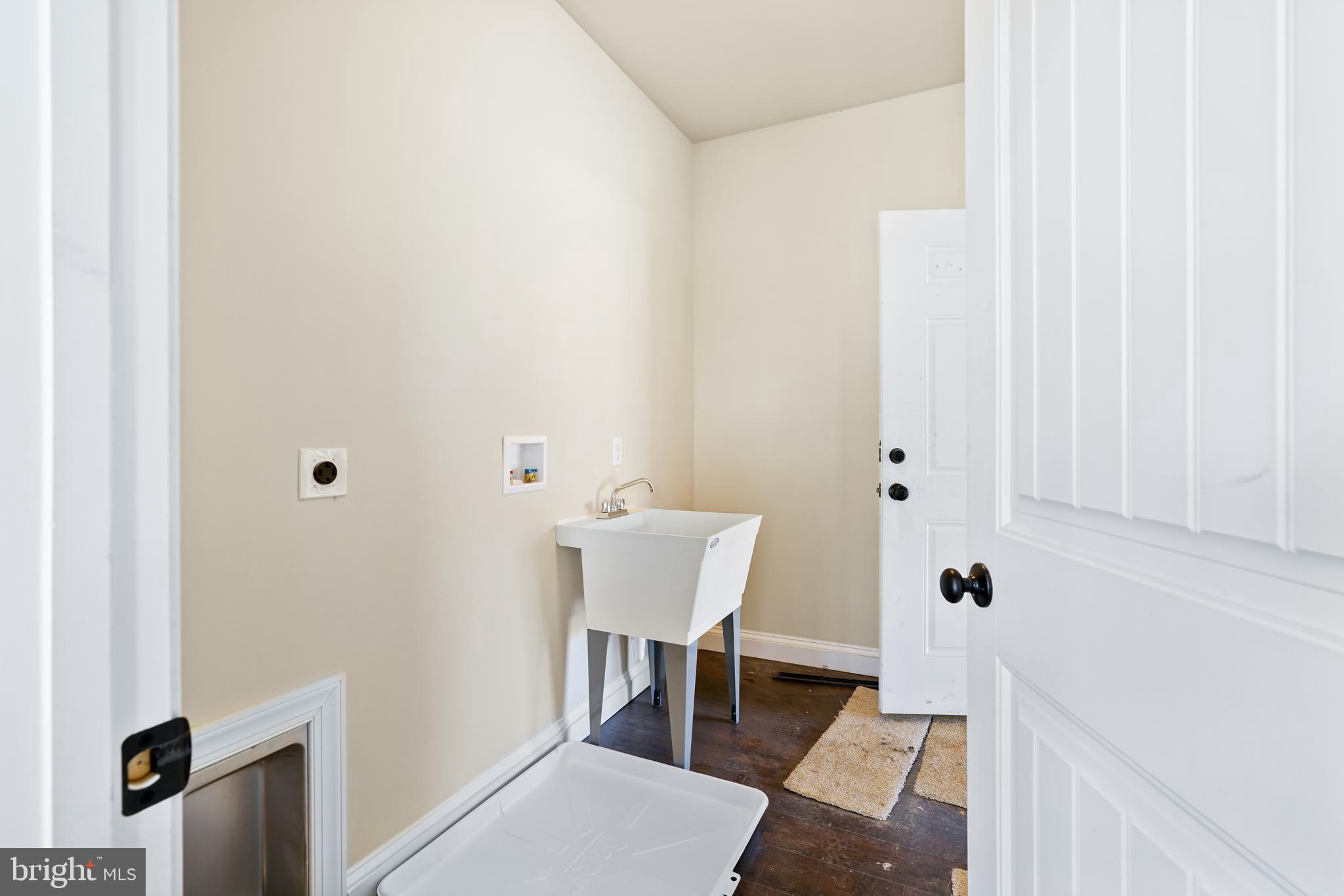 FAIR HILL - Residential