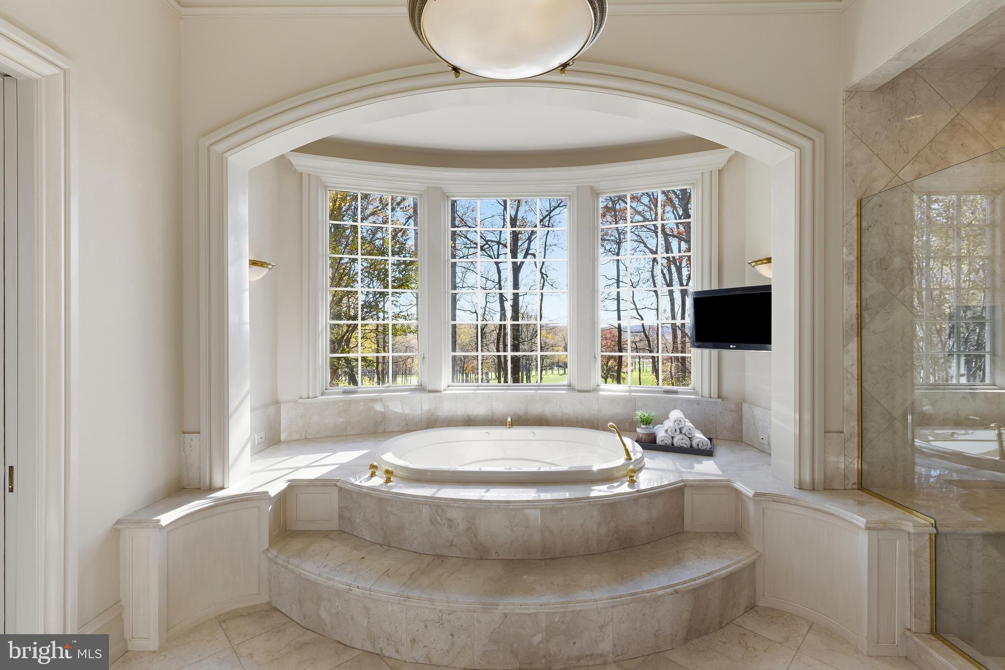 CAVES VALLEY GOLF CLUB - Residential