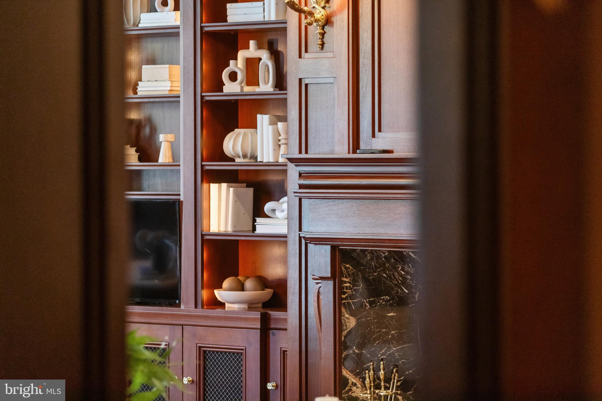 CAVES VALLEY GOLF CLUB - Residential