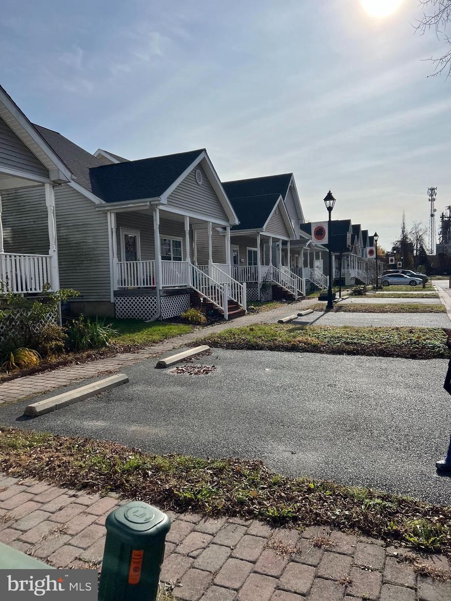 Great first time home with minor cosmetic improvements needed. Lots of potential! In a great location. Lots of space and storage.