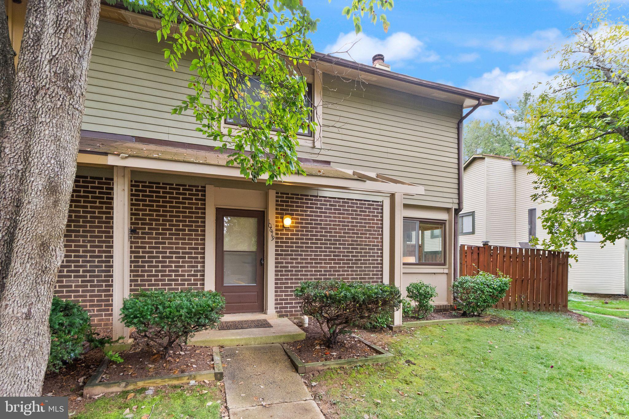 10679 SPRING OAK COURT