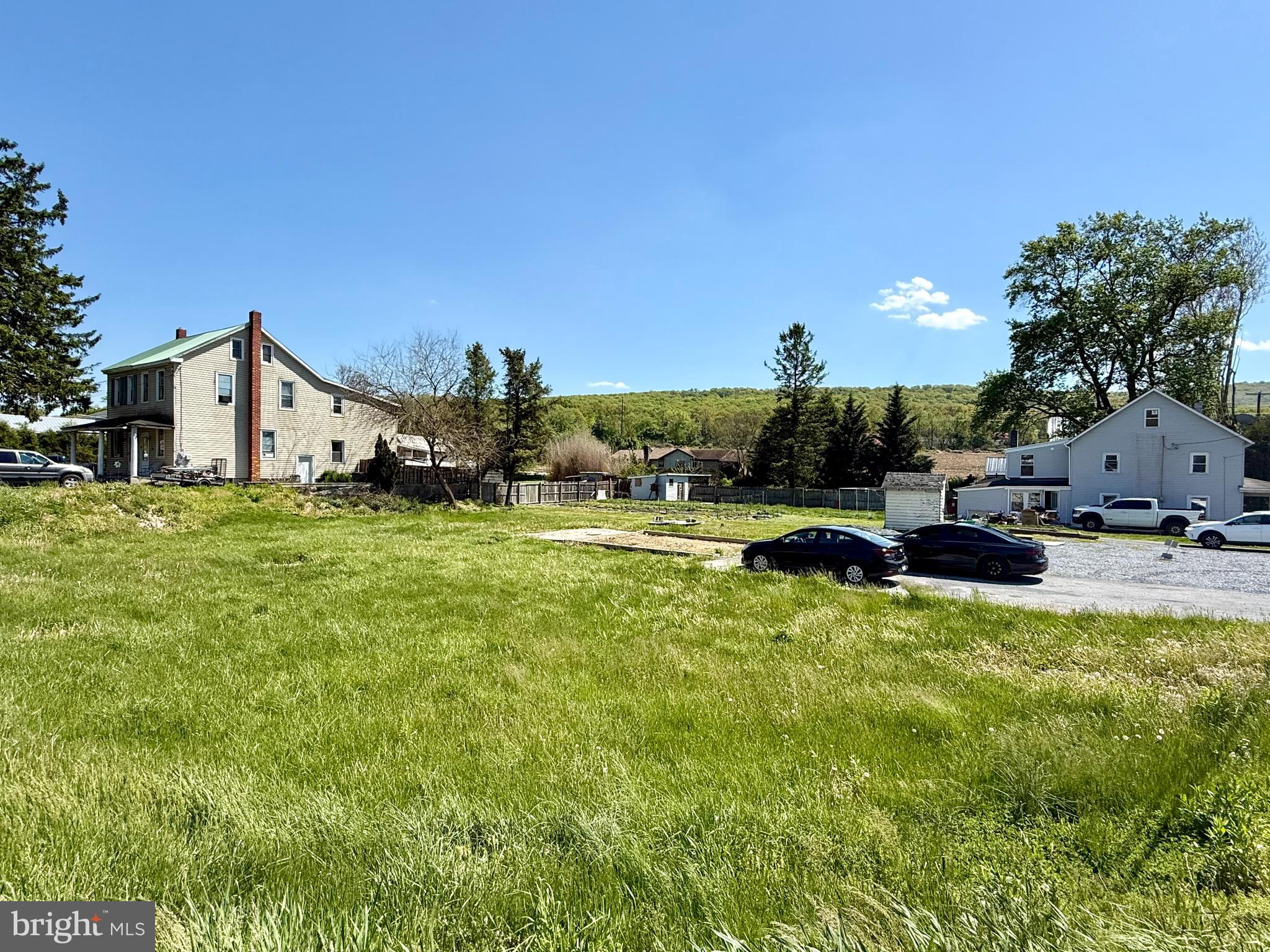 469 HILL ROAD