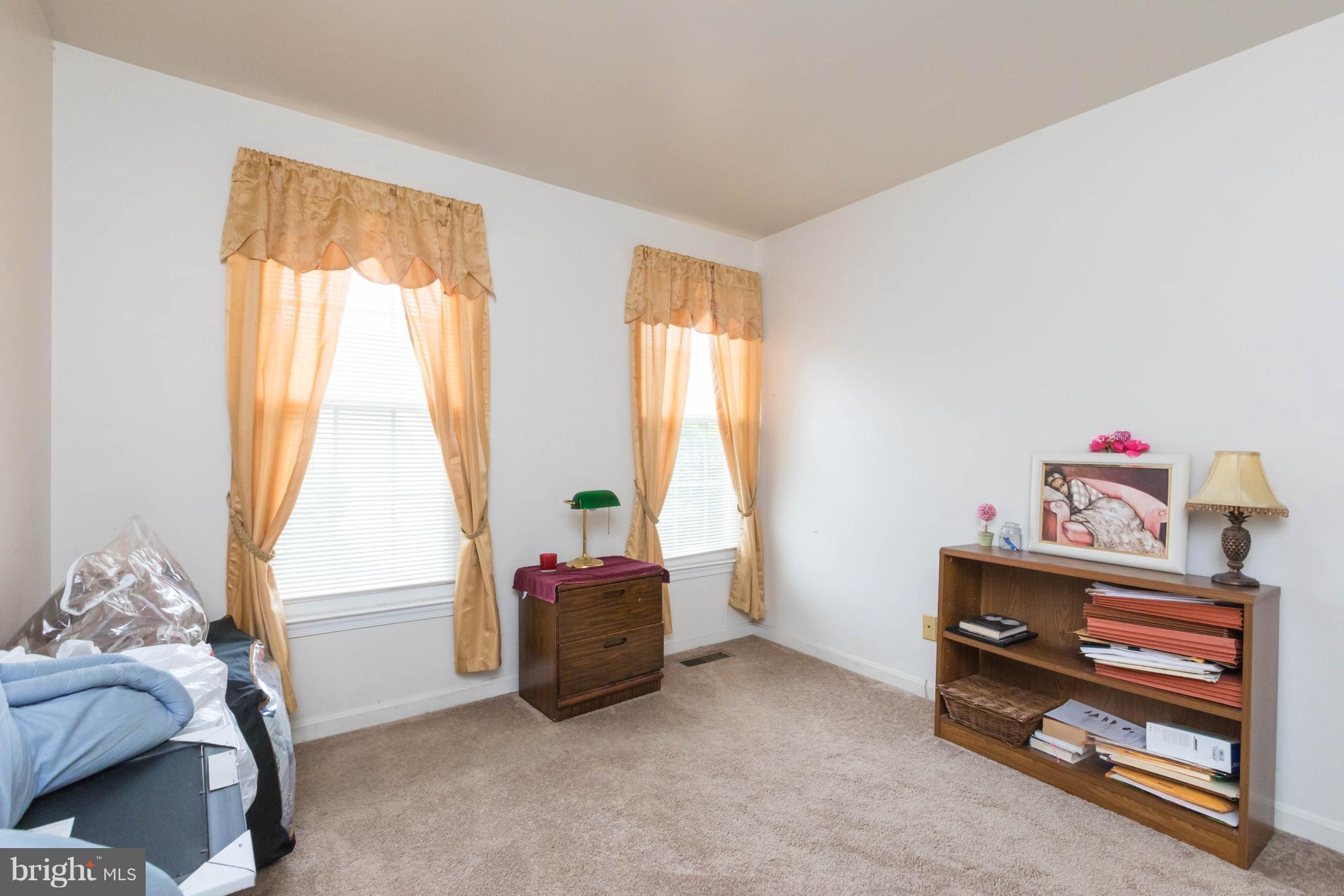 WHITE HALL FOREST PLAT 5 - Residential