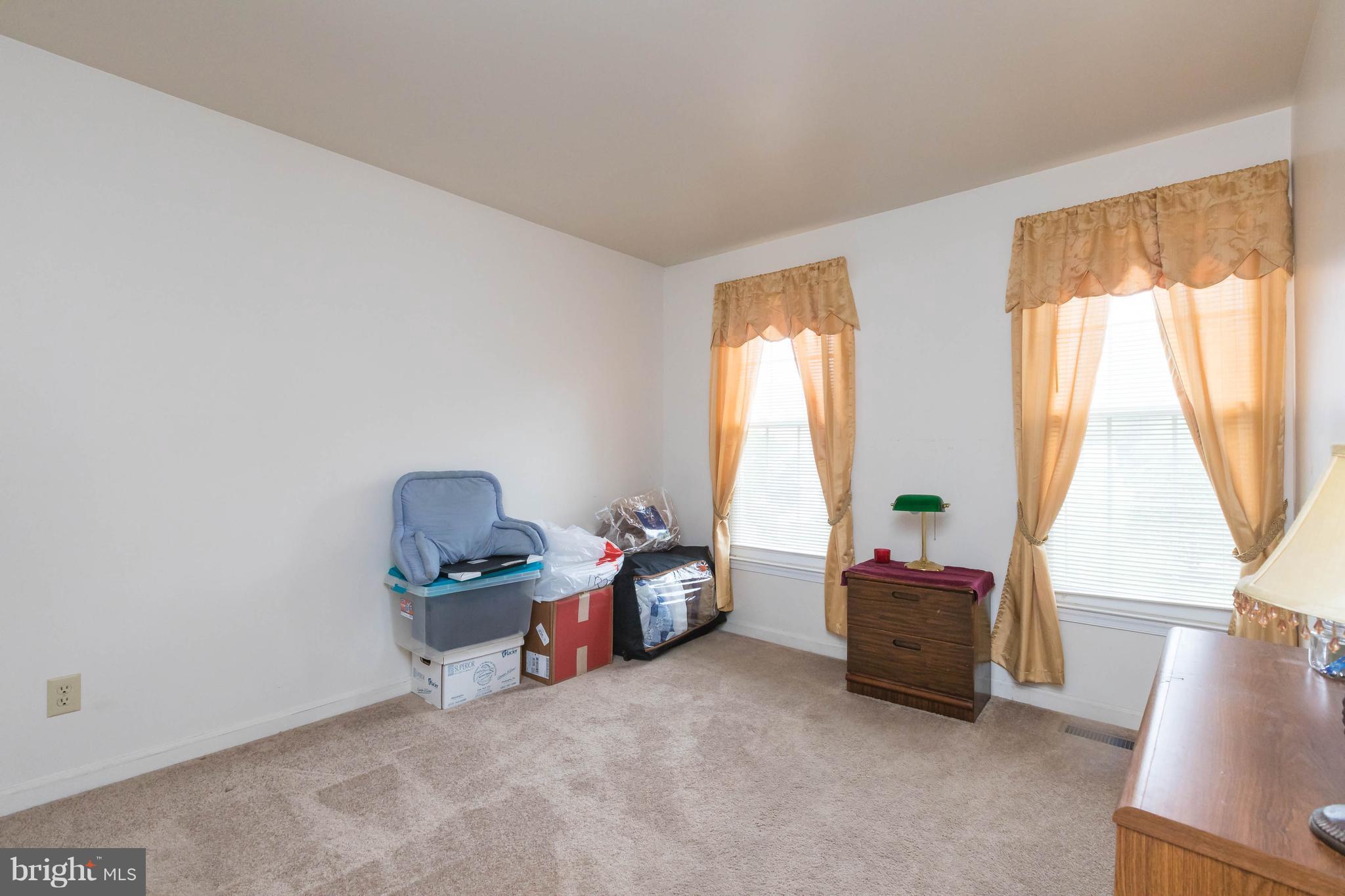 WHITE HALL FOREST PLAT 5 - Residential