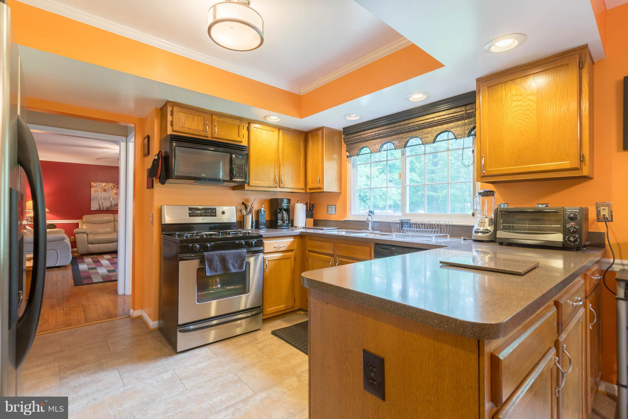 WHITE HALL FOREST PLAT 5 - Residential