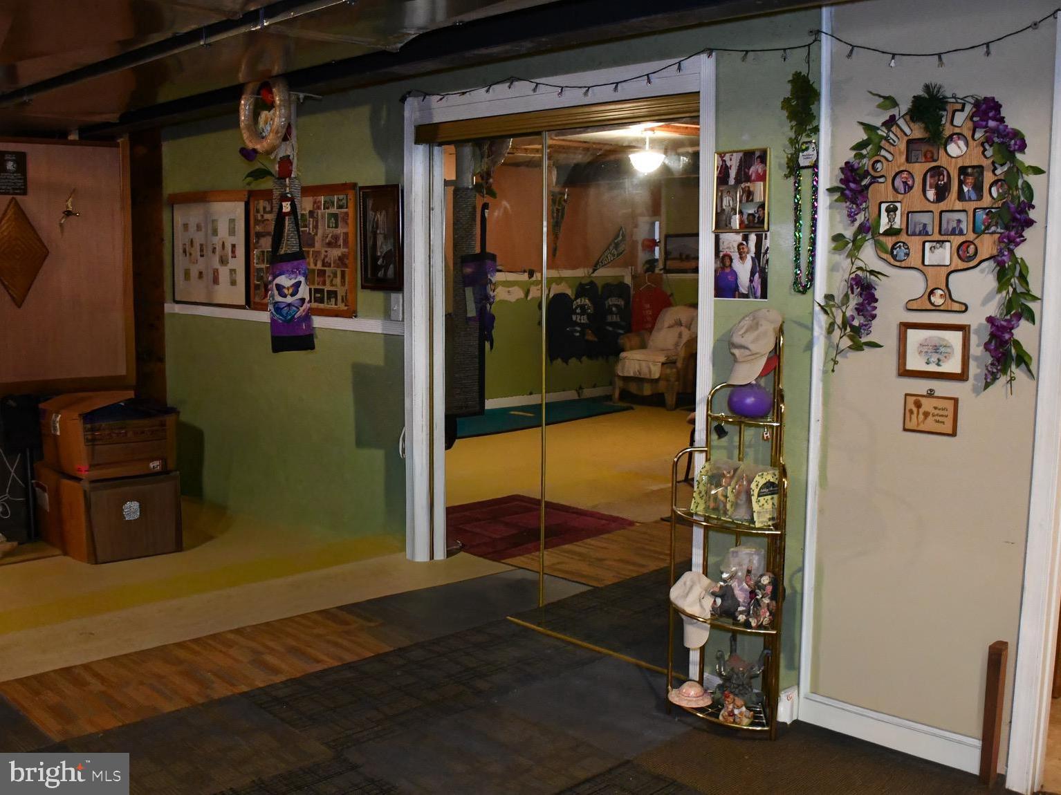 SPRING MEADOW - Residential