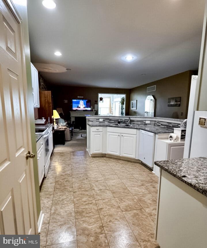 SPRING MEADOW - Residential