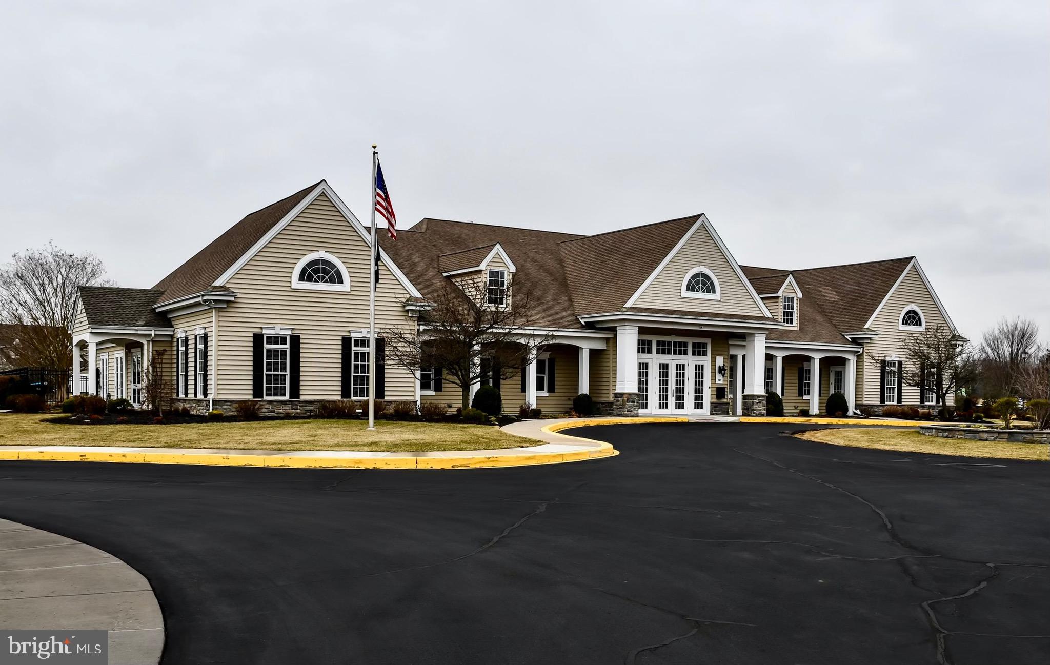 SPRING MEADOW - Residential