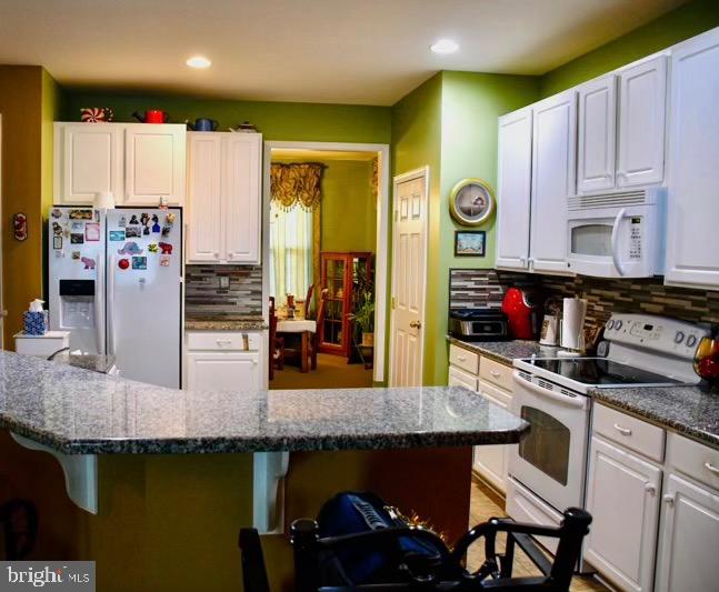 SPRING MEADOW - Residential