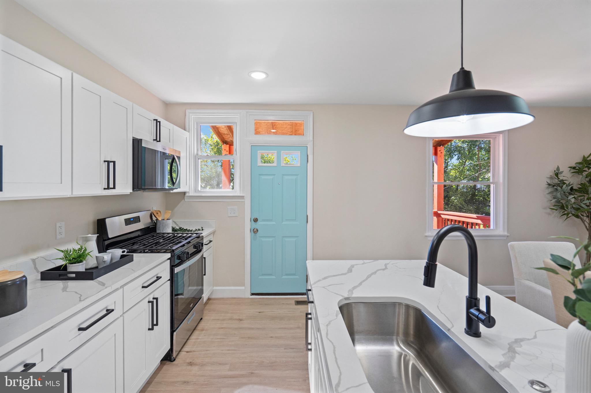 WAVERLY - Residential