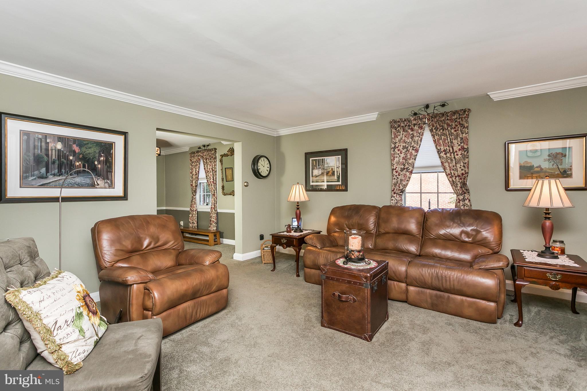 OAKLEIGH MANOR - Residential