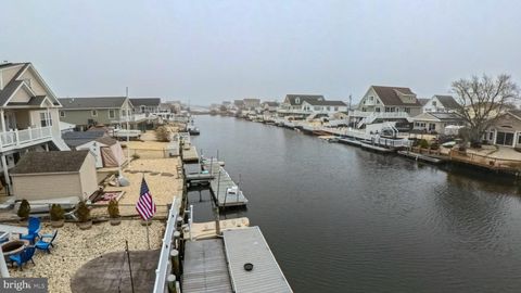 Tiny photo for 27 W Mohawk Drive, TUCKERTON, NJ 08087 (MLS # NJOC2040110)