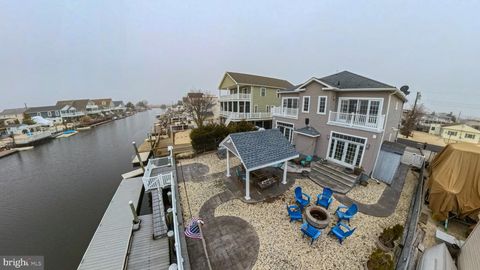 Tiny photo for 27 W Mohawk Drive, TUCKERTON, NJ 08087 (MLS # NJOC2040110)