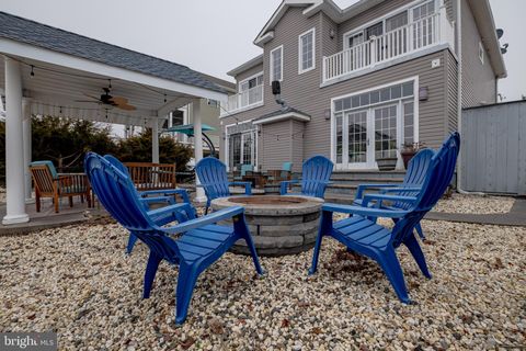 Tiny photo for 27 W Mohawk Drive, TUCKERTON, NJ 08087 (MLS # NJOC2040110)