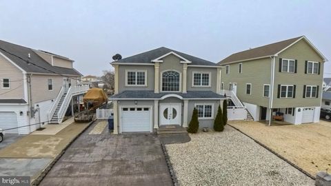 Tiny photo for 27 W Mohawk Drive, TUCKERTON, NJ 08087 (MLS # NJOC2040110)