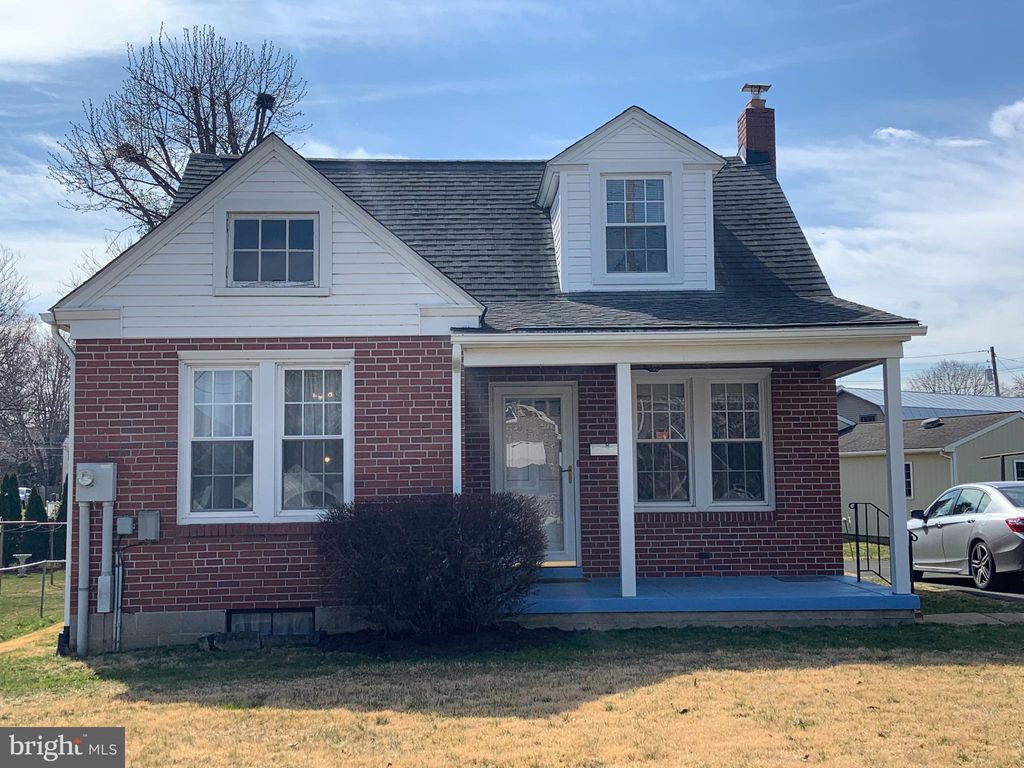 Photo of 41 ROBERT RD, EPHRATA, PA 17522 (MLS # PALA2032530)