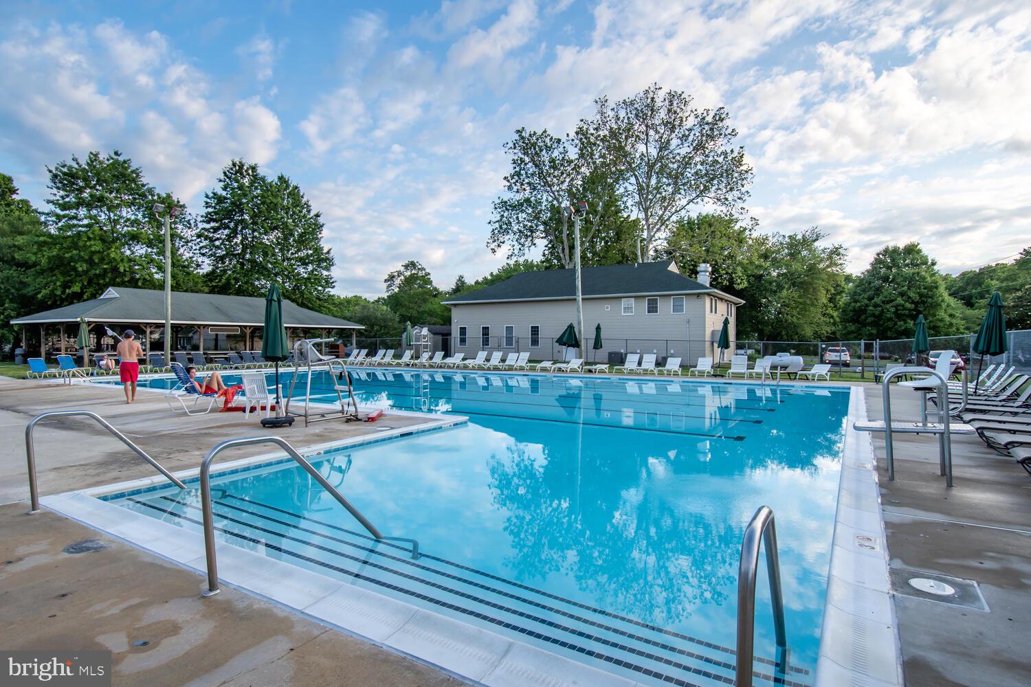 CLOVERFIELDS - Residential