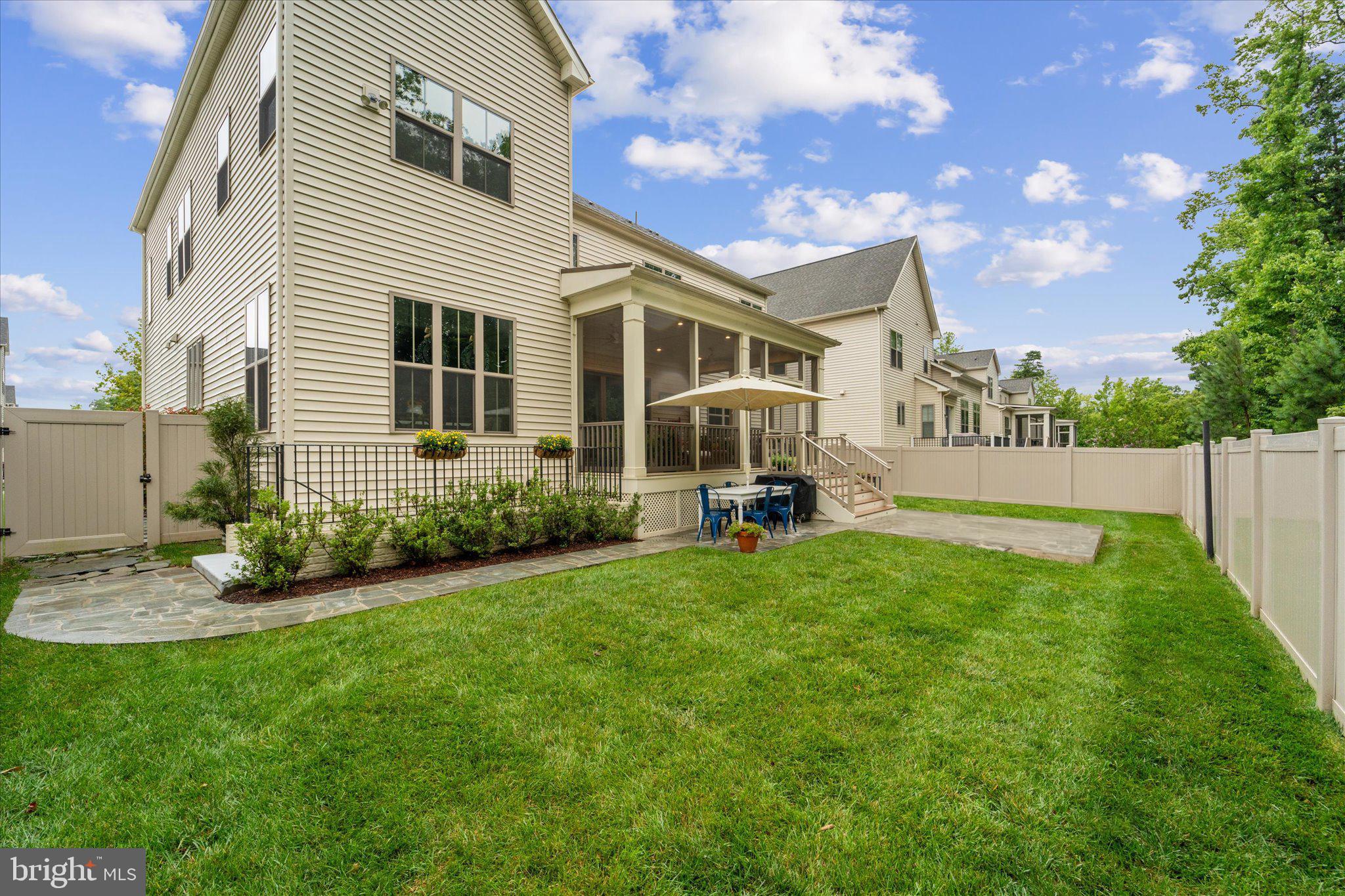 WEST GROVE ESTATES - Residential