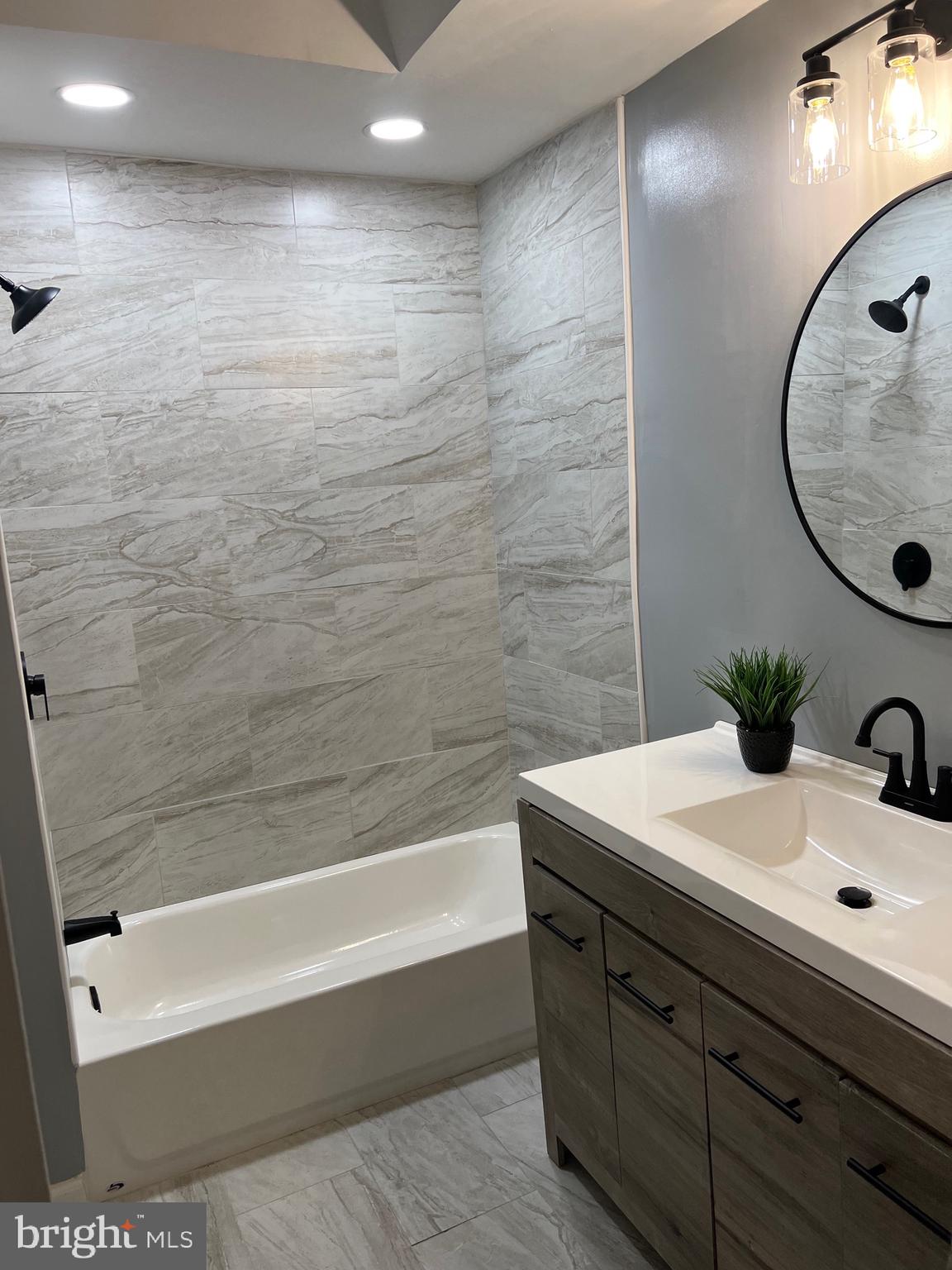 JUNIATA - Residential