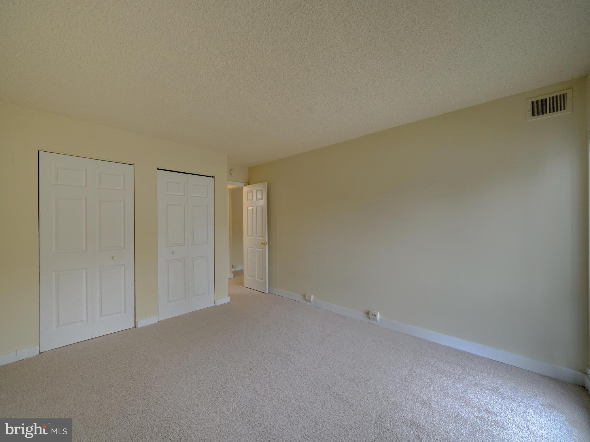 VILLAGE OF LONG REACH - Residential