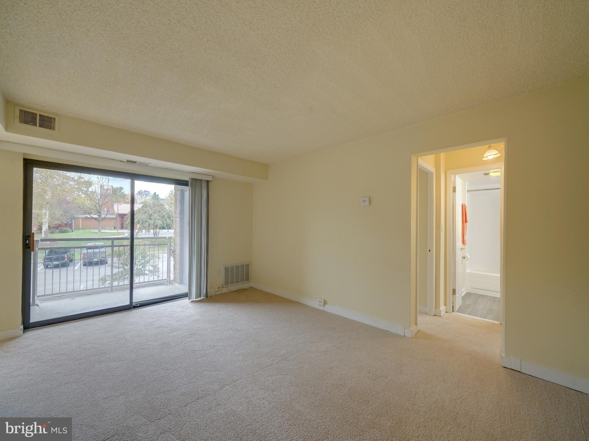 VILLAGE OF LONG REACH - Residential