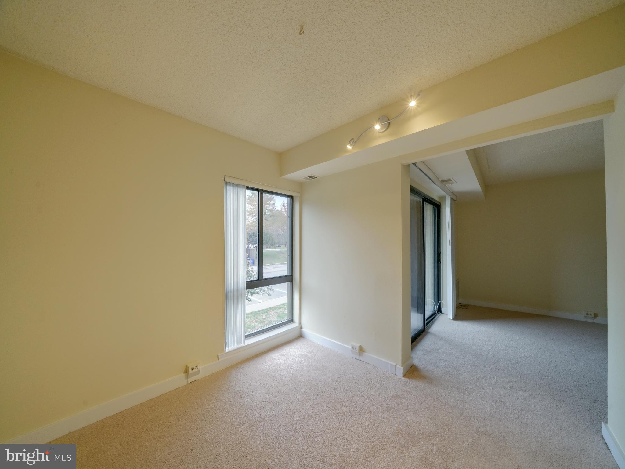 VILLAGE OF LONG REACH - Residential