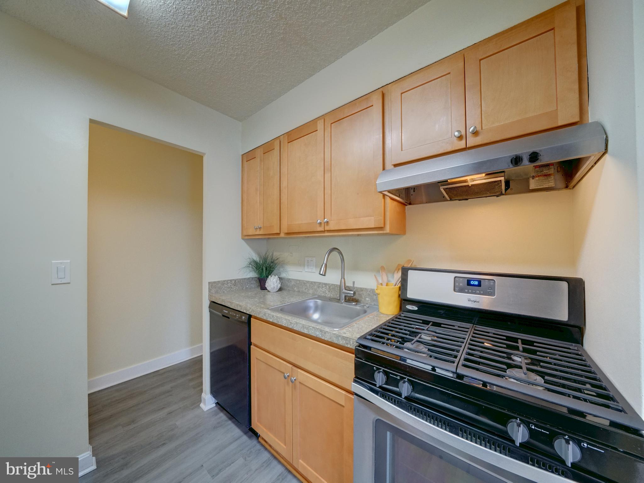 VILLAGE OF LONG REACH - Residential