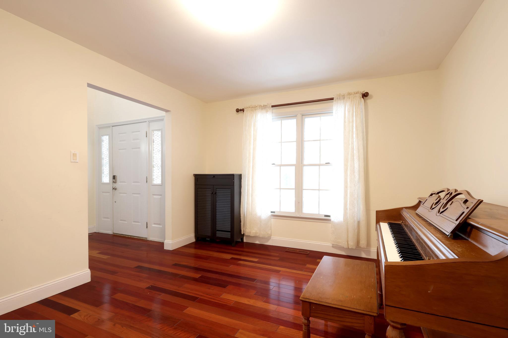 FOXPOINTE - Residential