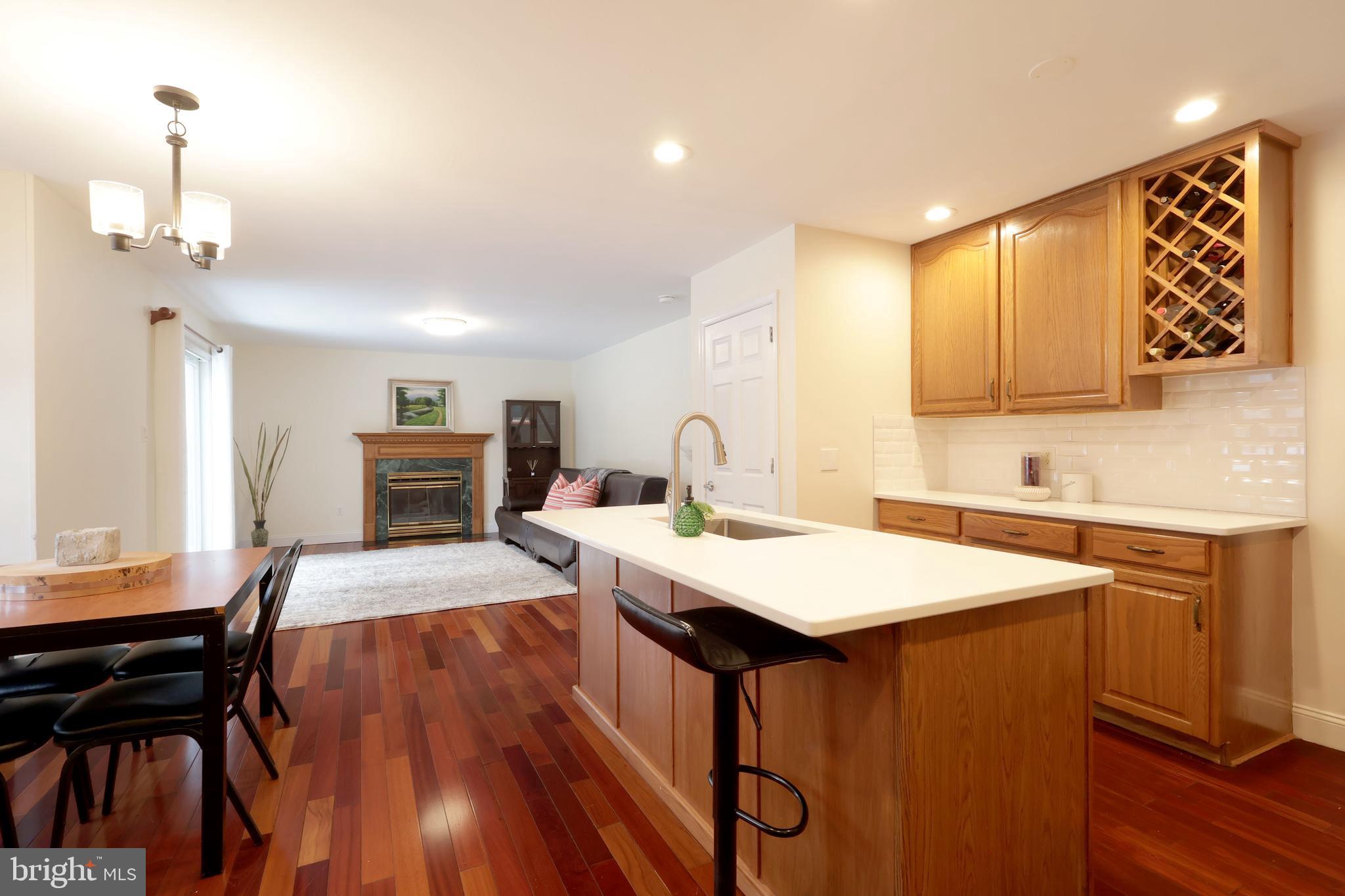 FOXPOINTE - Residential