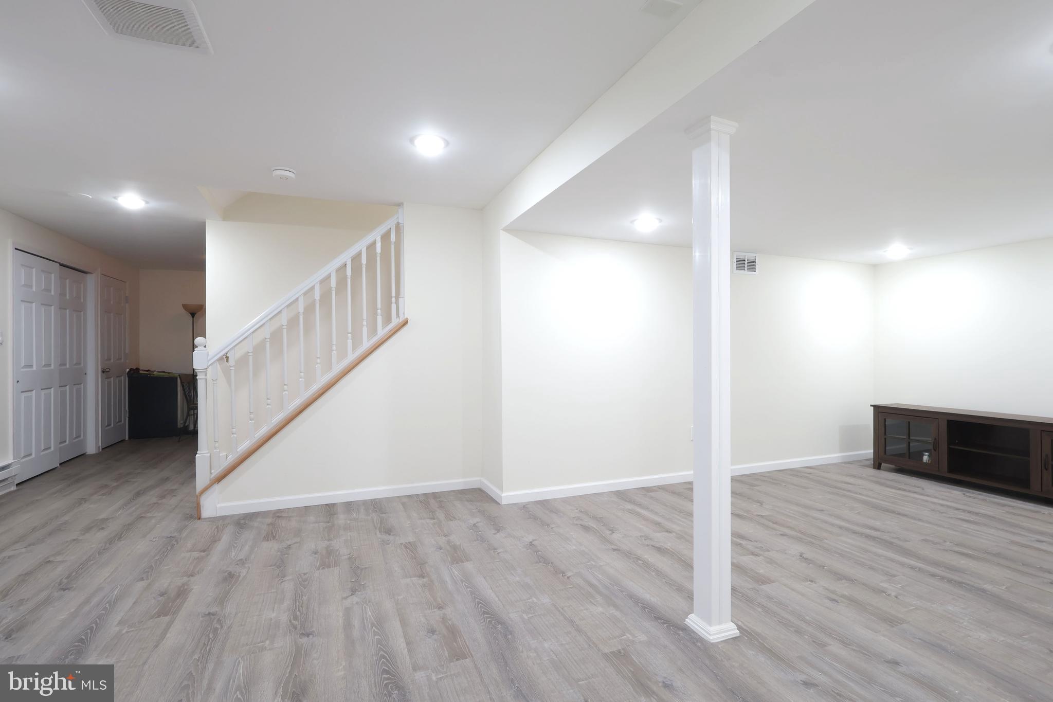 FOXPOINTE - Residential