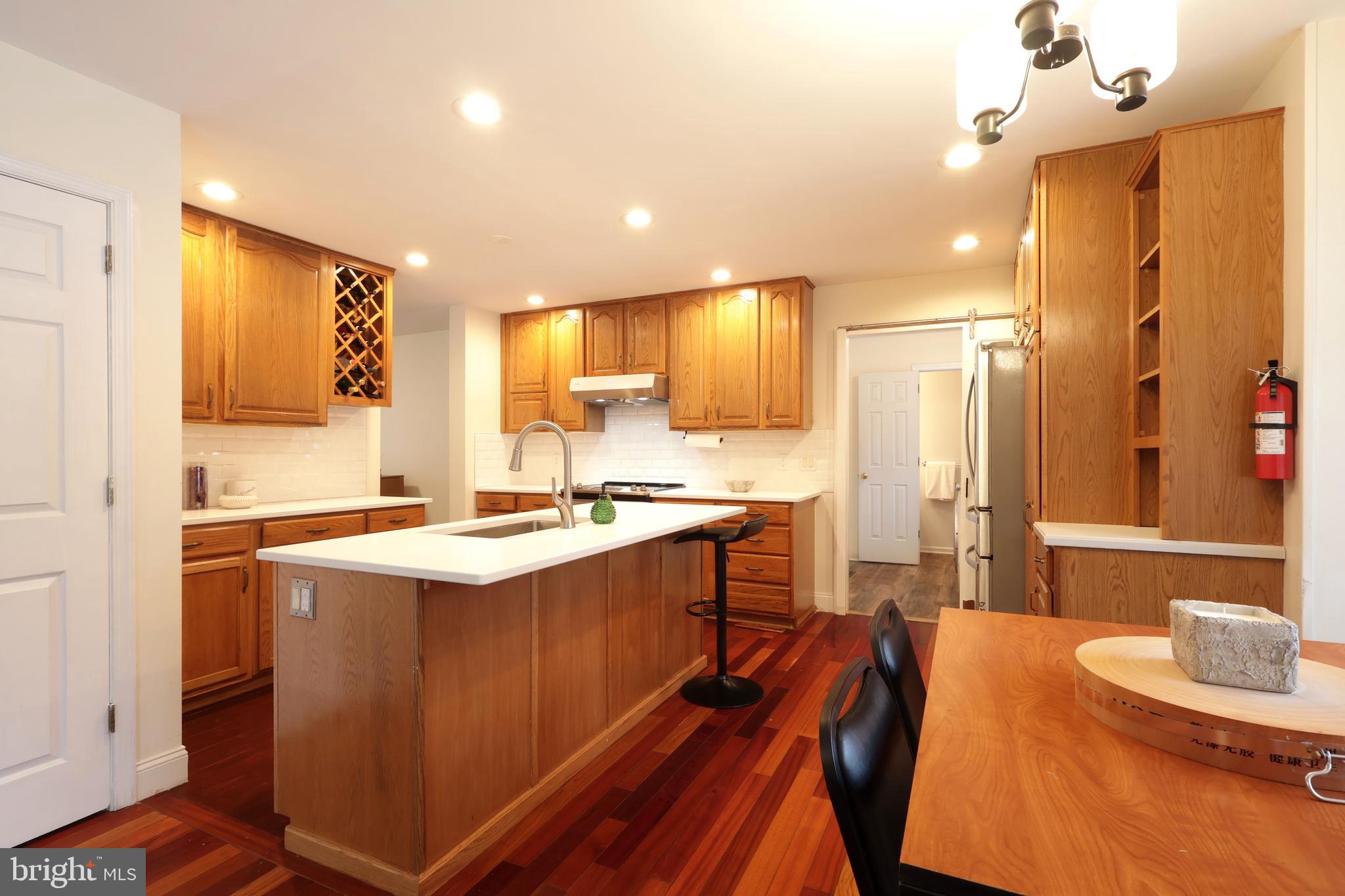 FOXPOINTE - Residential