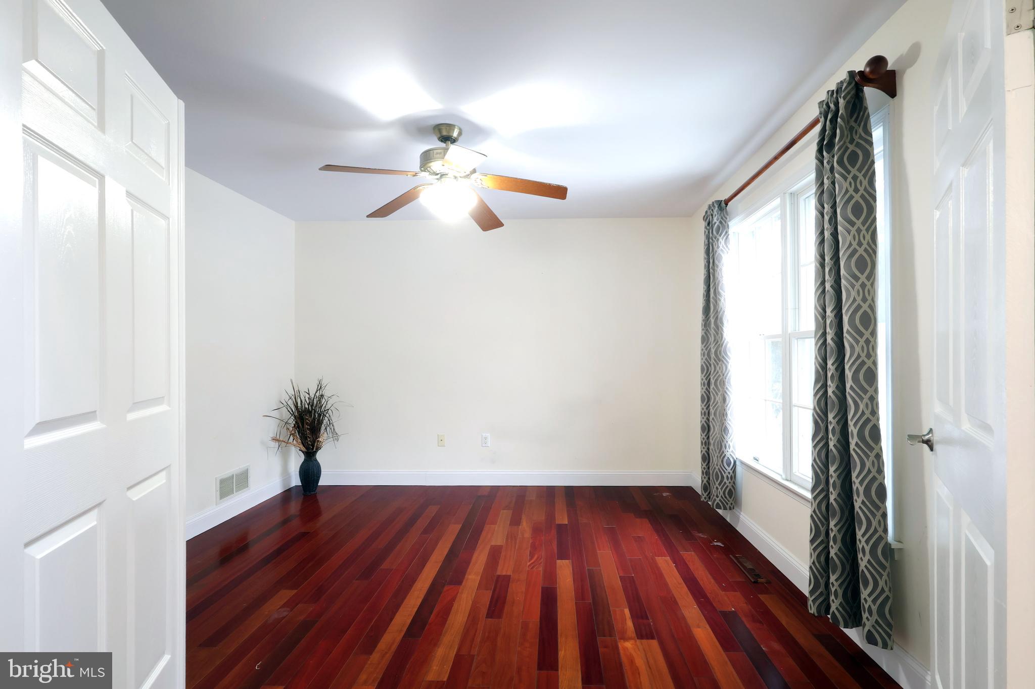 FOXPOINTE - Residential