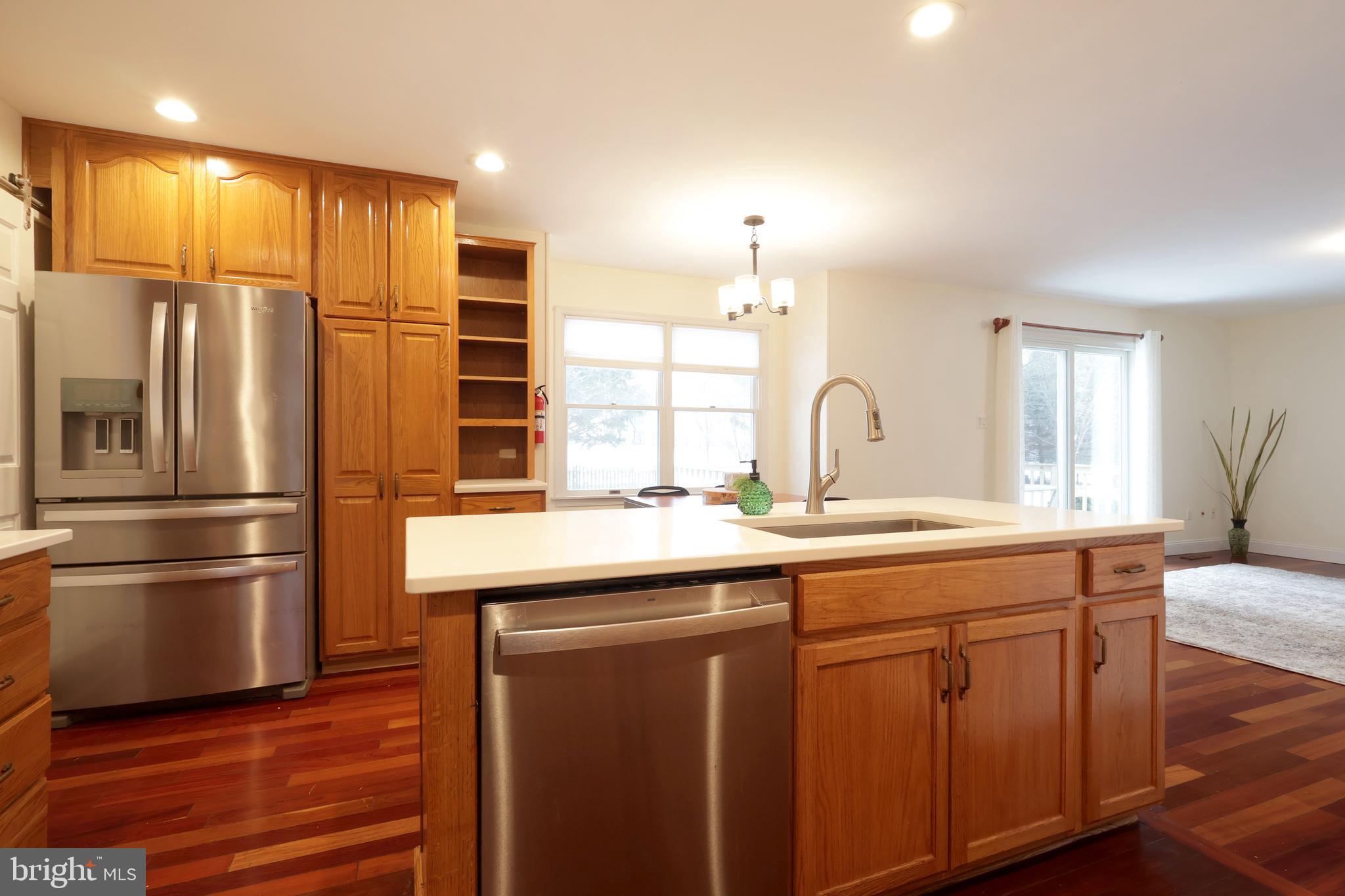 FOXPOINTE - Residential