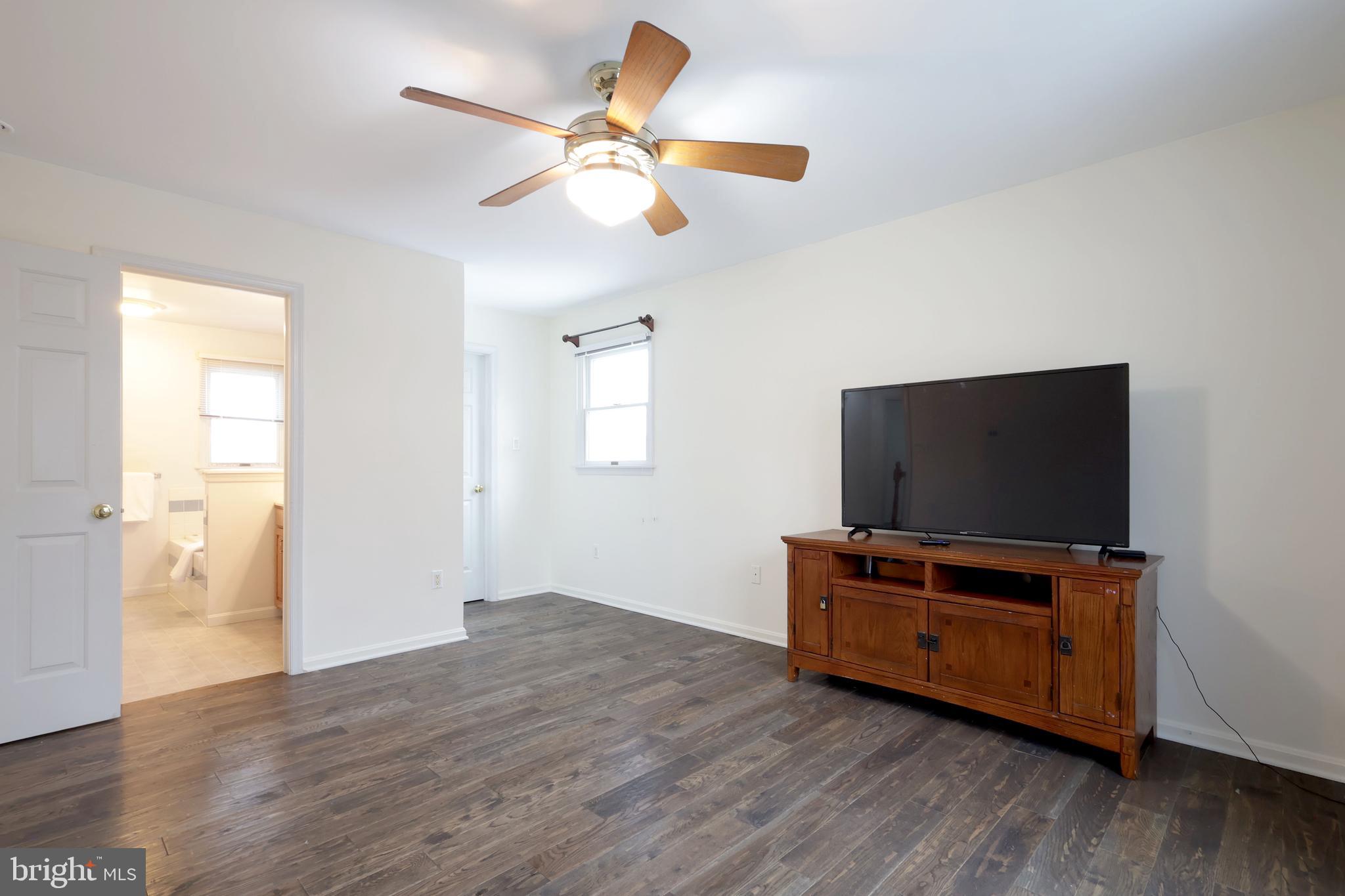 FOXPOINTE - Residential