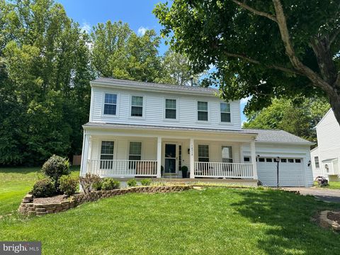 Photo of 14916 Slippery Elm Court, WOODBRIDGE, VA 22193 (MLS # VAPW2120774)