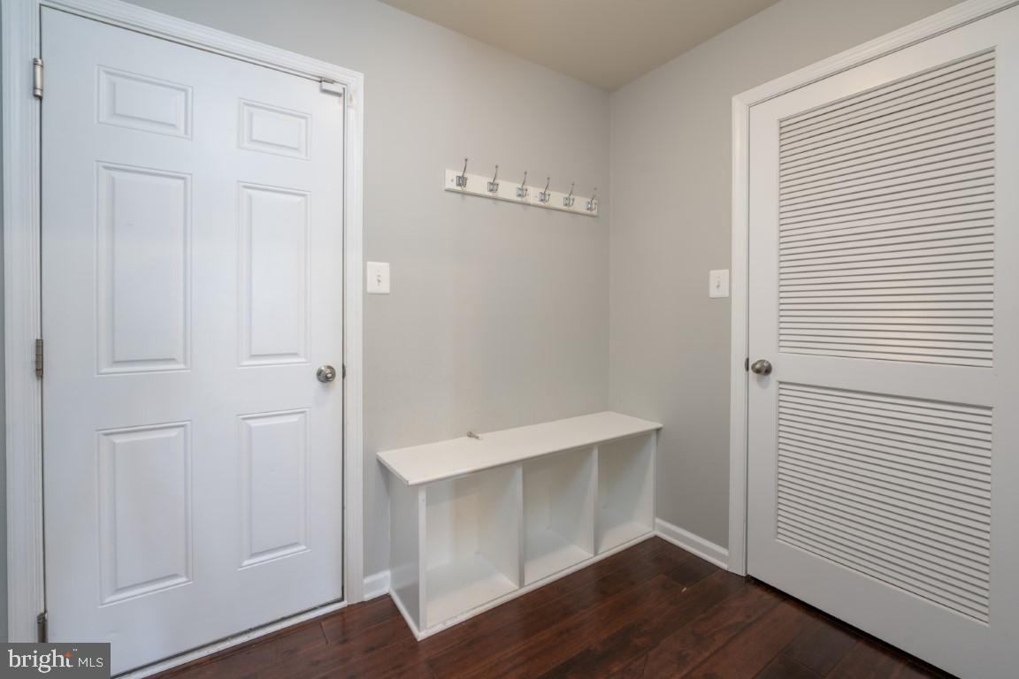 OXFORD SQUARE - Residential Lease