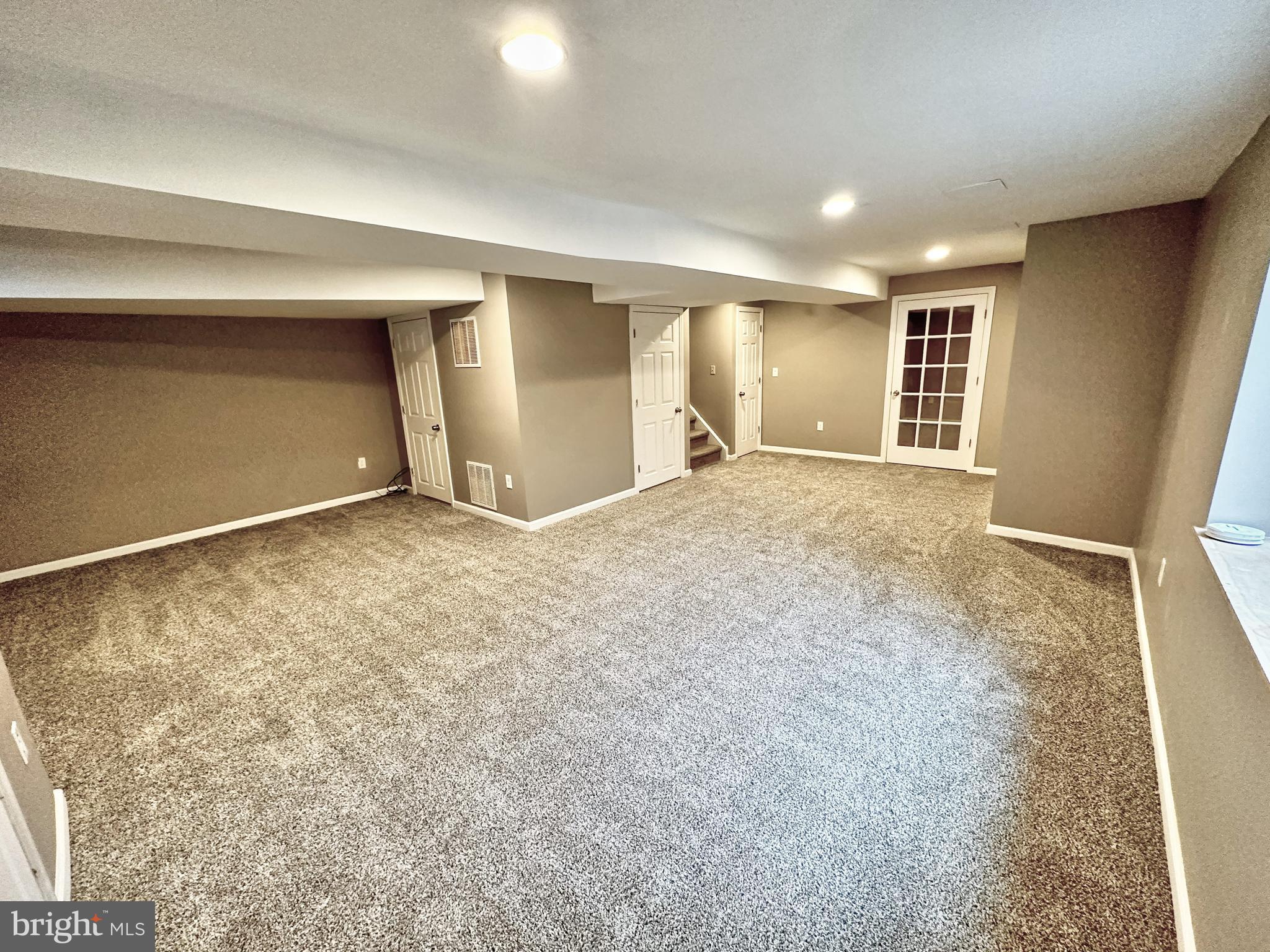 ANNANDALE - Residential