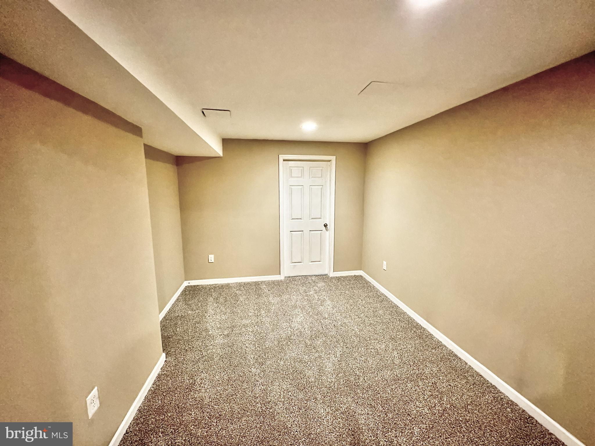 ANNANDALE - Residential