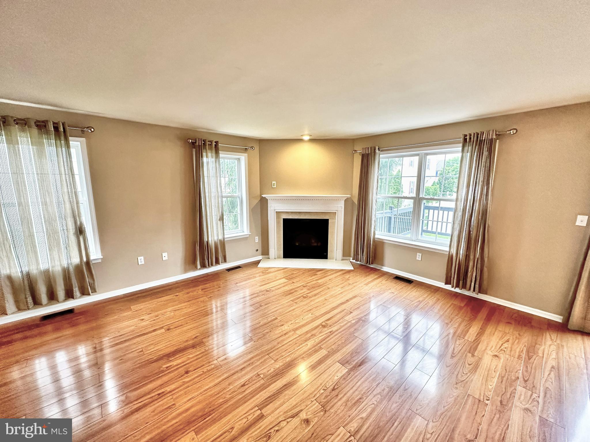 ANNANDALE - Residential