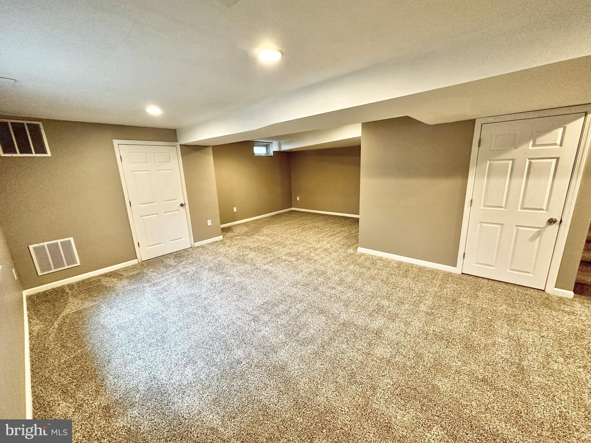 ANNANDALE - Residential