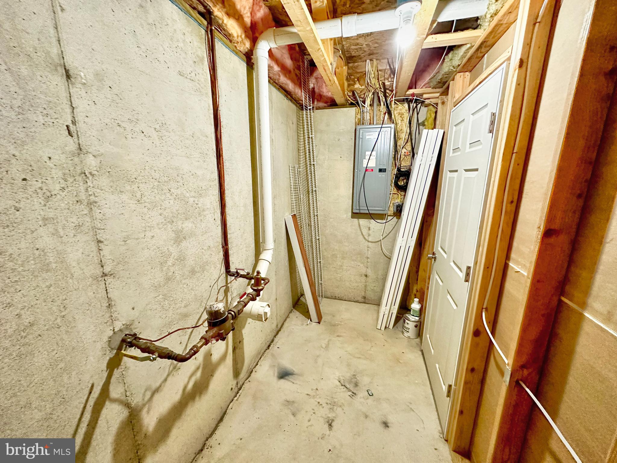 ANNANDALE - Residential