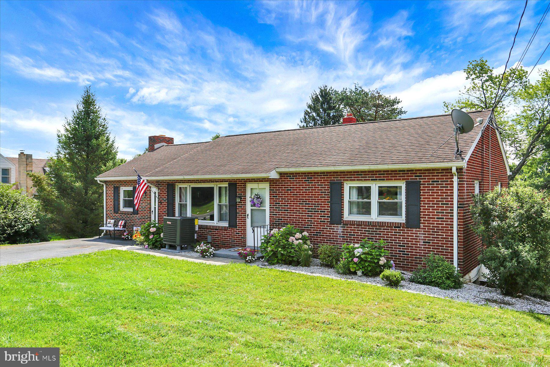 954 VALLEY ROAD