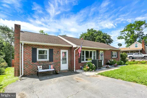 954 Valley Road, Enola, PA 17025 - #: PACB2042704