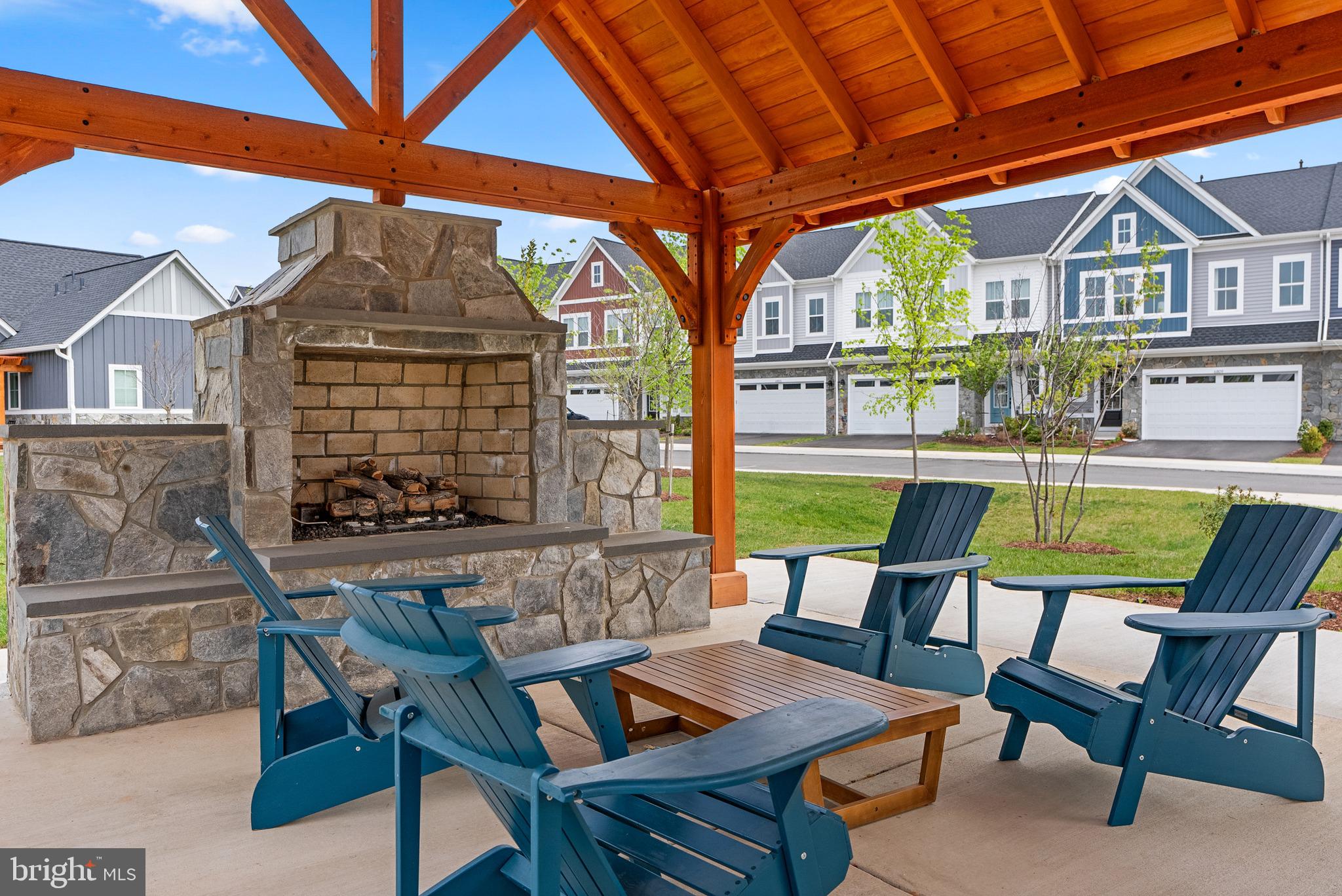 ROBINSON MANOR - Residential