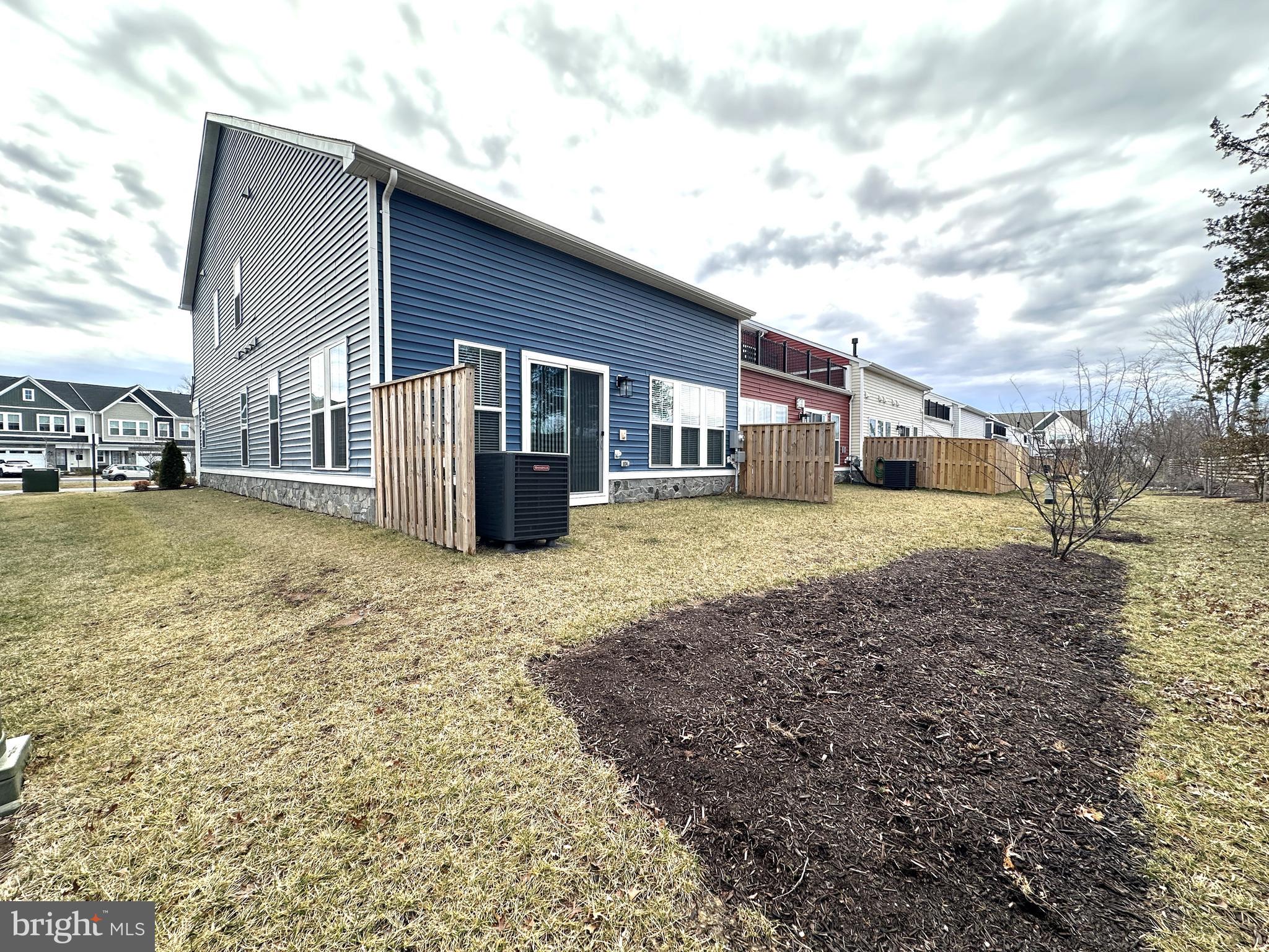 ROBINSON MANOR - Residential