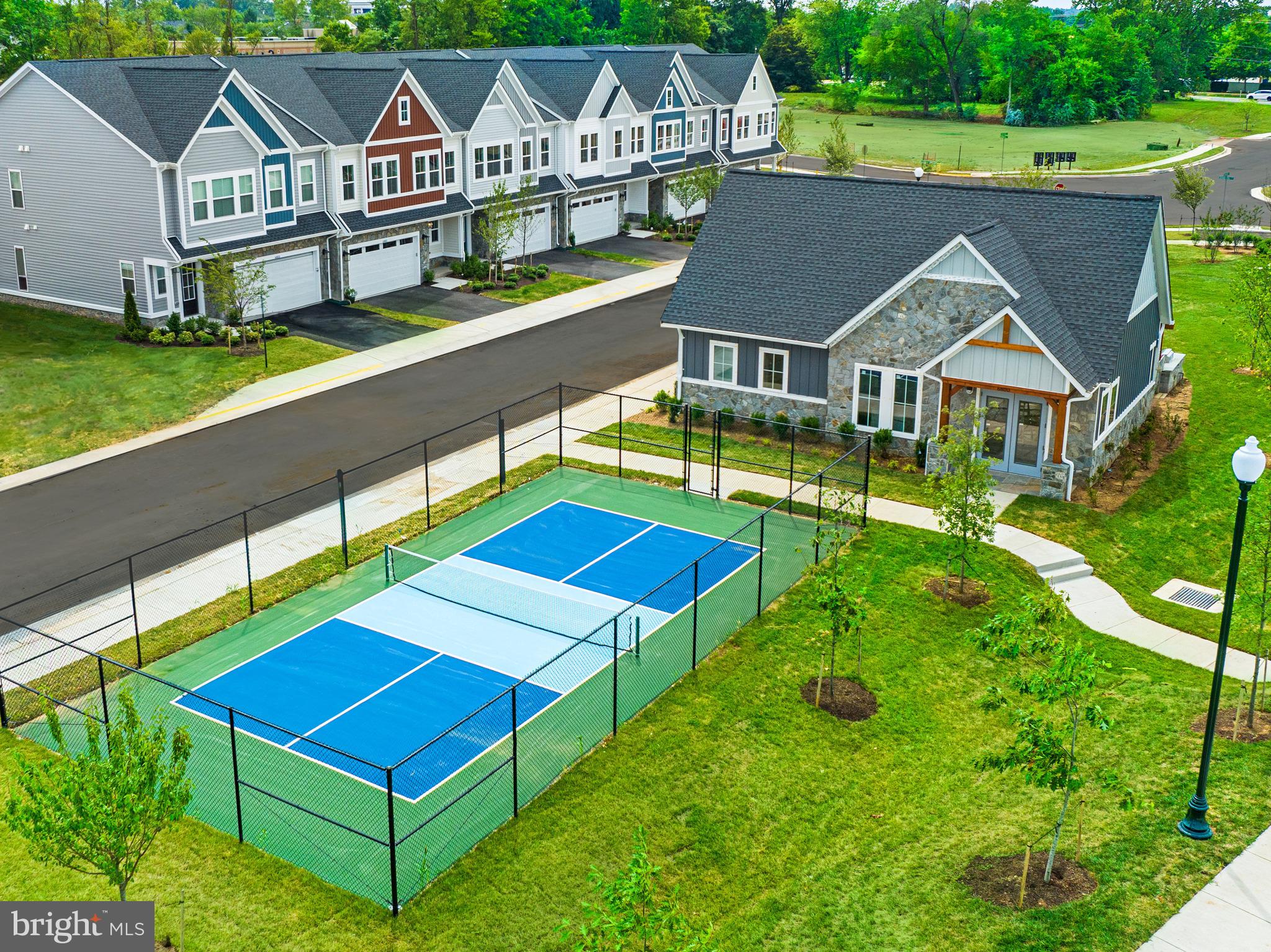 ROBINSON MANOR - Residential