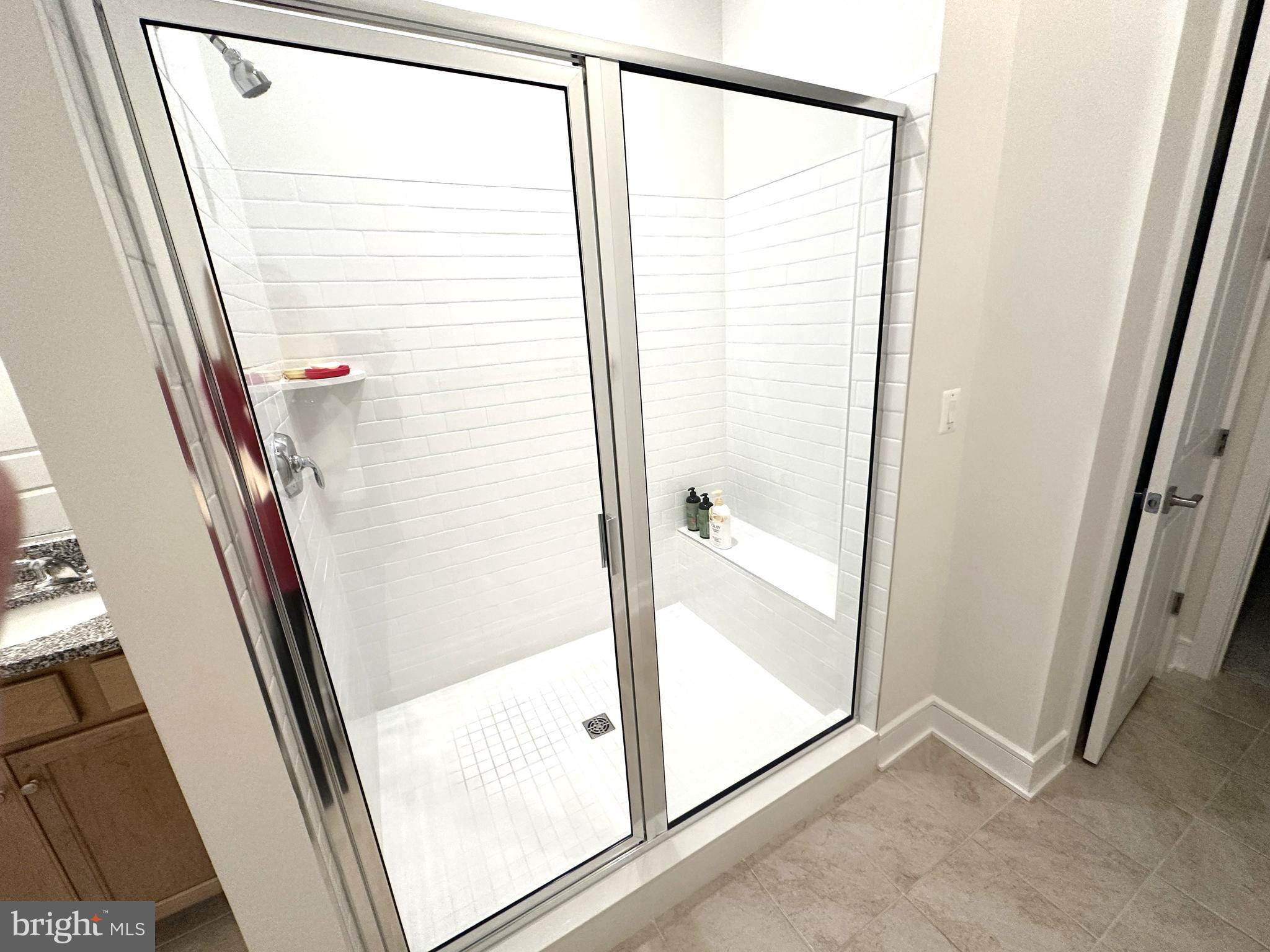 ROBINSON MANOR - Residential