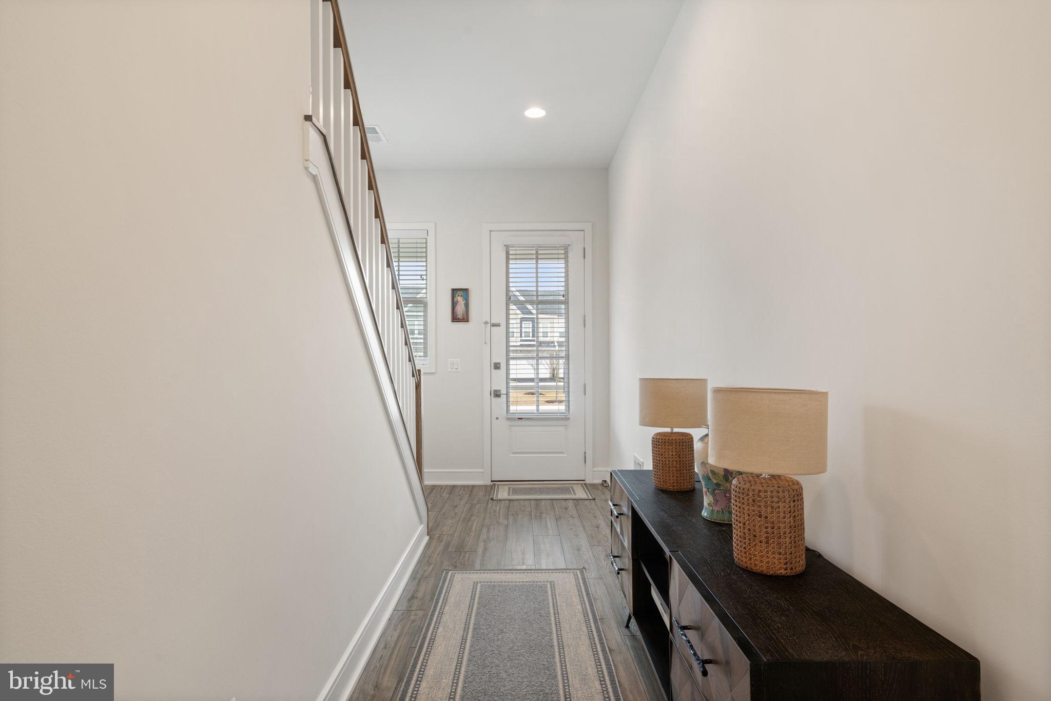 ROBINSON MANOR - Residential