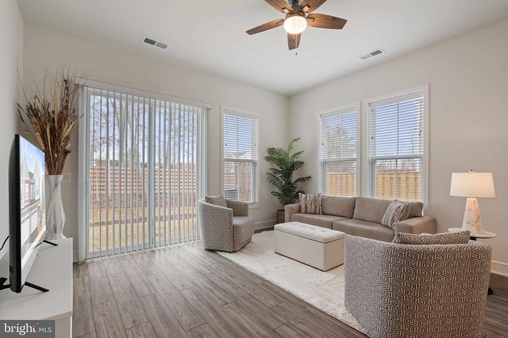 ROBINSON MANOR - Residential