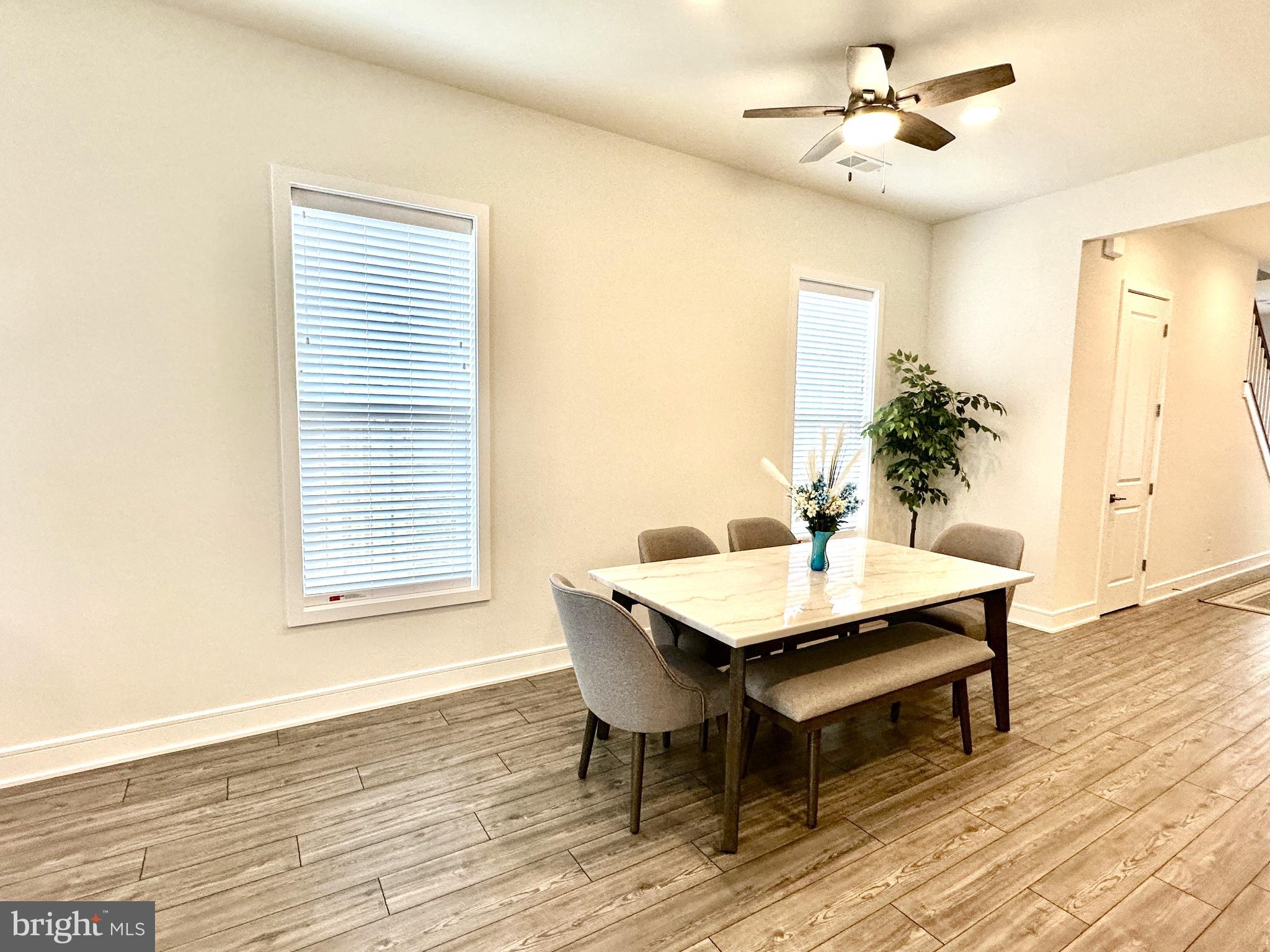 ROBINSON MANOR - Residential